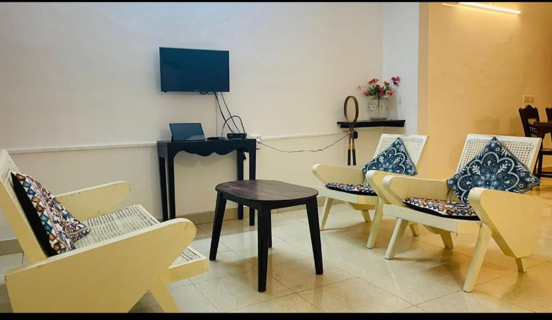 Goa Suites Holiday Home カラングート エクステリア 写真
