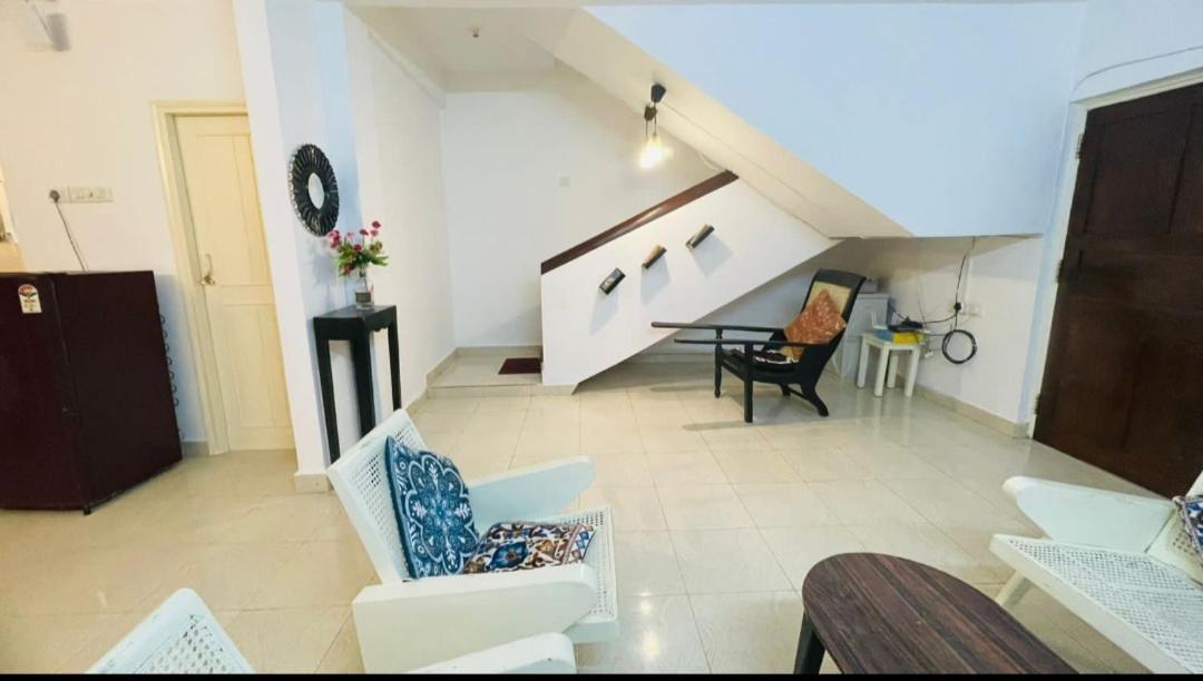 Goa Suites Holiday Home カラングート エクステリア 写真